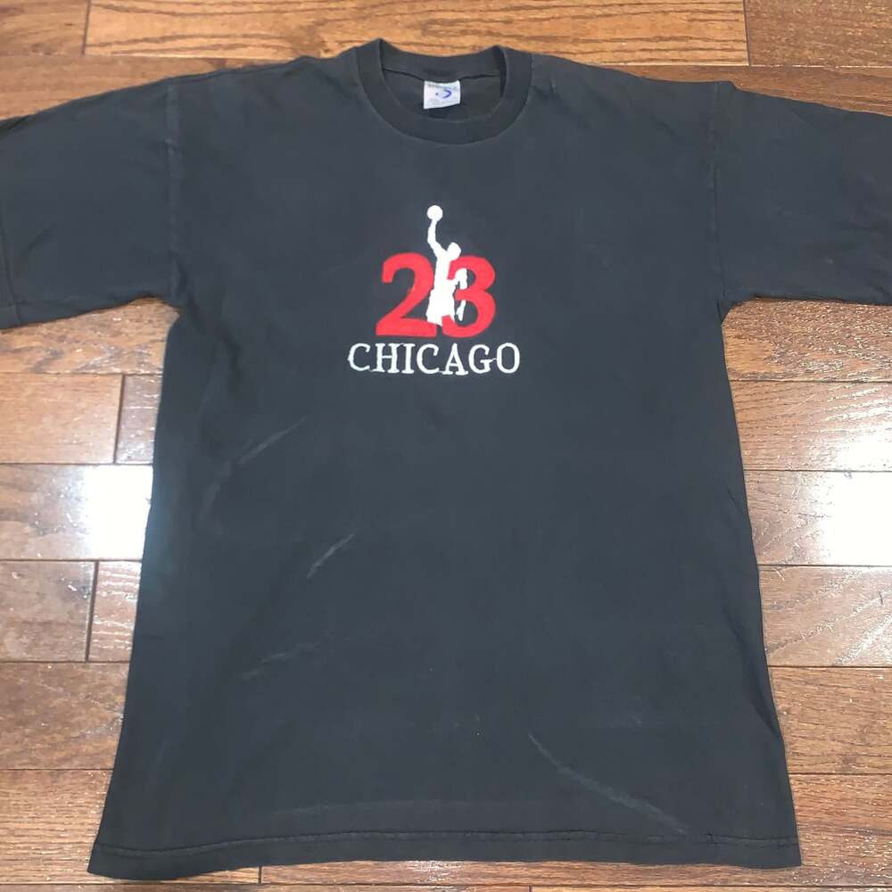 Vintage‎ Chicago Bulls Michael Jordan #23 Graphic Tee Men’s Large NBA Retro